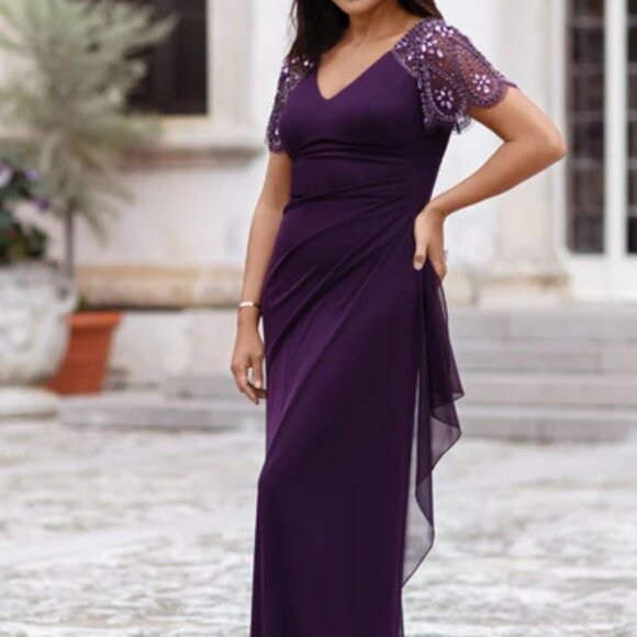 NWT Gown - Picture 6 of 8